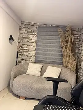 kim_zaratte stripchat live cam model