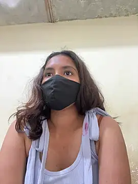 Shivani_4763 stripchat live cam model