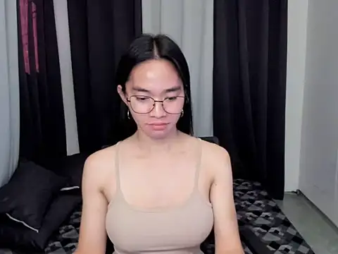 SexyAsianMarian stripchat live cam model