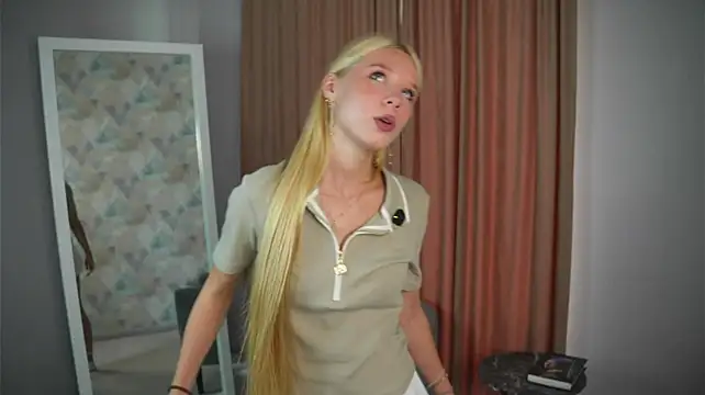 ChiGiebel stripchat live cam model