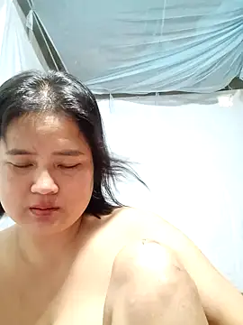 BigAss-69 stripchat live cam model