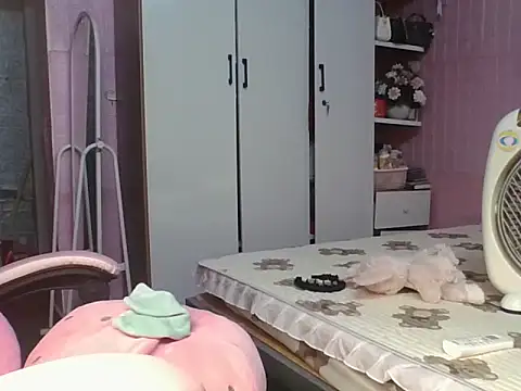 hot-cumplay stripchat live cam model