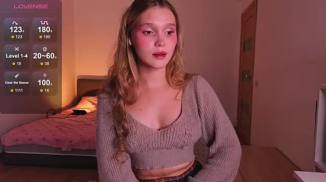 AdelineCrash stripchat live cam model