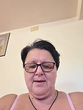 Diana_Diafan stripchat live cam model