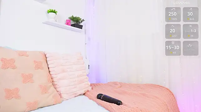 ItsJuli stripchat live cam model