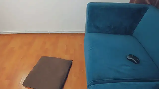 BrilliantGirll stripchat live cam model