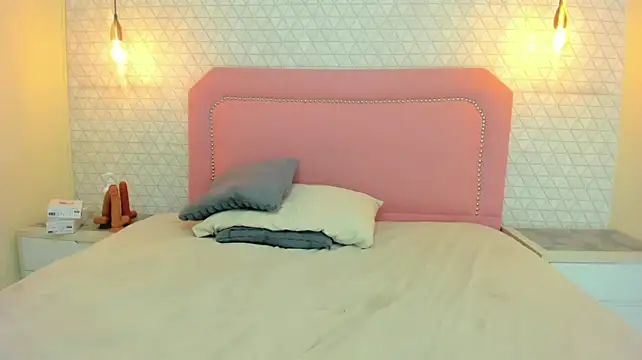 TAYLORMEYER1 stripchat live cam model