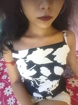 hott_mia stripchat live cam model