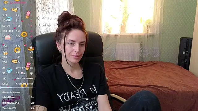 xx_adrihanna_xx stripchat live cam model