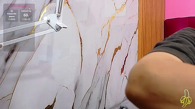 yourcuteneighbourr stripchat live cam model