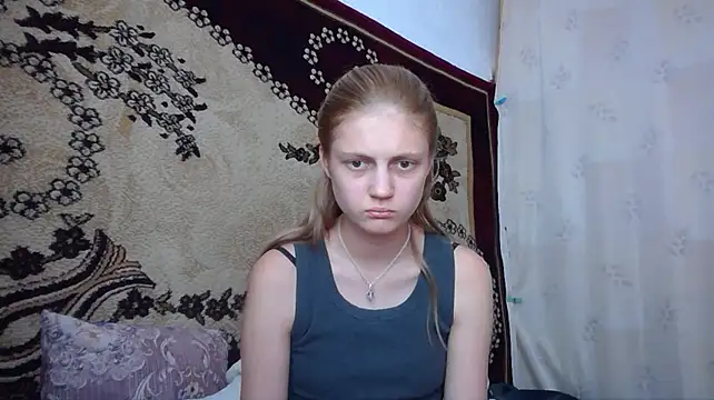 LunaLaday stripchat live cam model