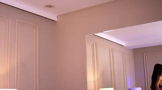 MirandaRaye stripchat live cam model