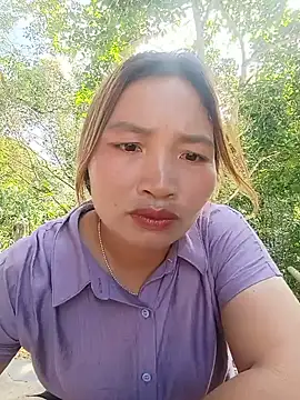 sowbibi- stripchat live cam model