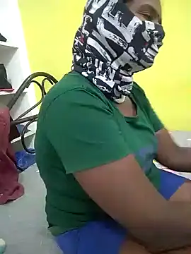 tamil_sumathi stripchat live cam model