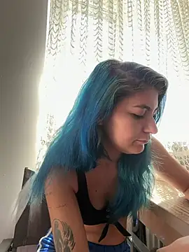 ranya9 stripchat live cam model