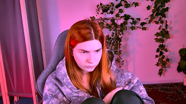 AliceCUNTach stripchat live cam model