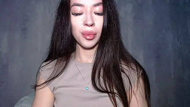 lu_dominationn stripchat live cam model