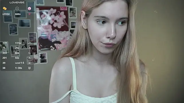 ElaineBerum stripchat live cam model