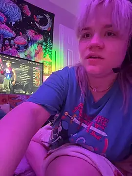 Cutiepiespanks stripchat live cam model