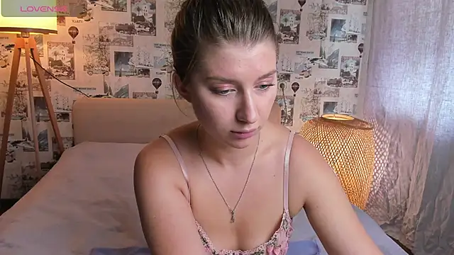katymeaw stripchat live cam model
