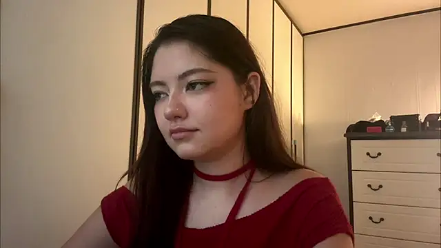 AnyaVibee stripchat live cam model