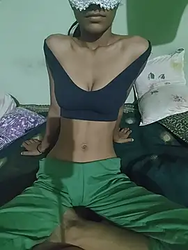 aarati_001 stripchat live cam model