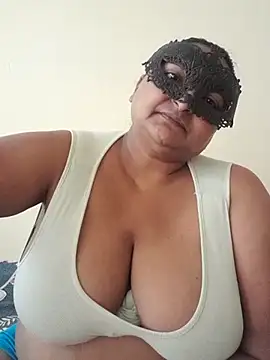 Dragongirl1313 stripchat live cam model