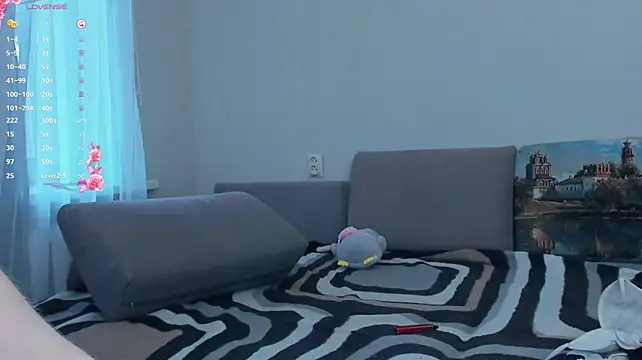 TarynPalek stripchat live cam model