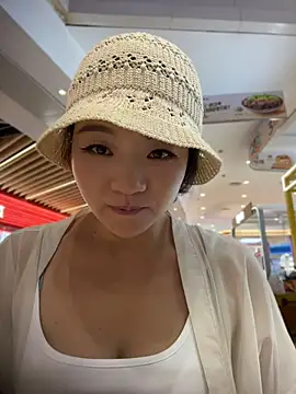 xiaoxiaocheng678 stripchat live cam model
