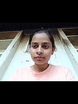 Queen_Simran stripchat live cam model