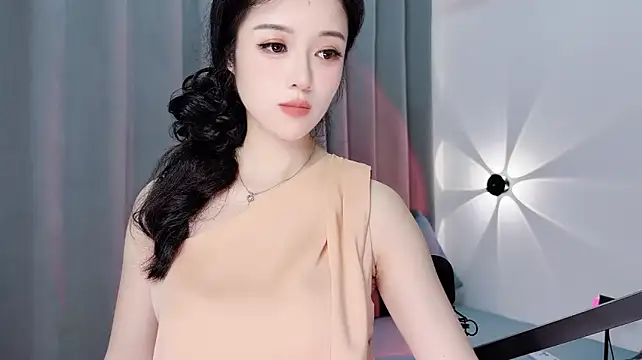 Momo-Wow stripchat live cam model