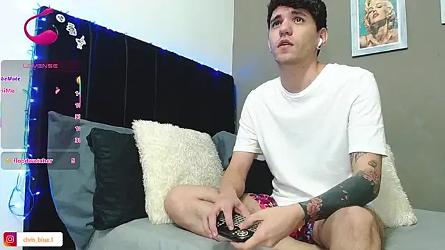 Matteo12_ stripchat live cam model