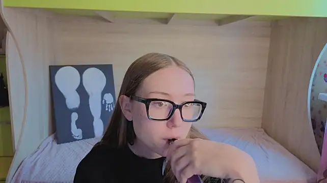_kitti_meow_ stripchat live cam model