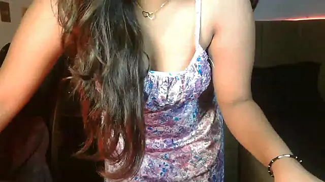 isha_here stripchat live cam model