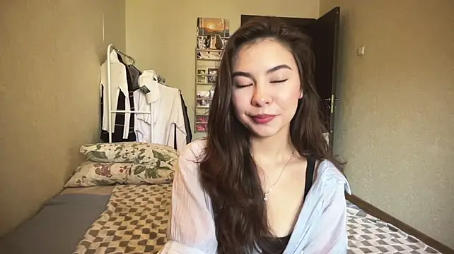 Ellewaay stripchat live cam model
