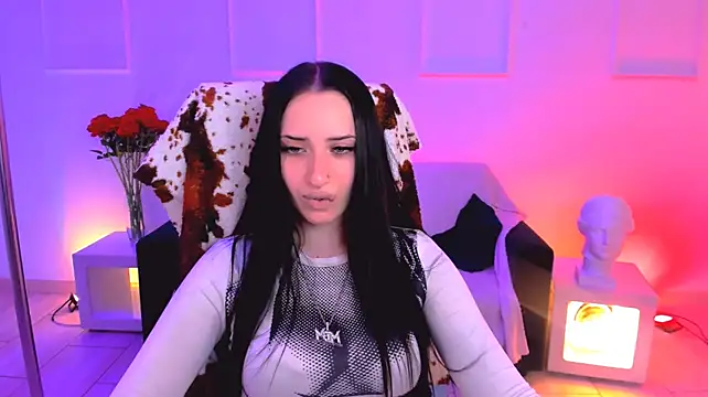 MonicaLowes stripchat live cam model