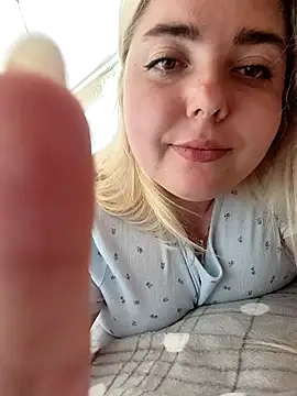 GreenOwll stripchat live cam model