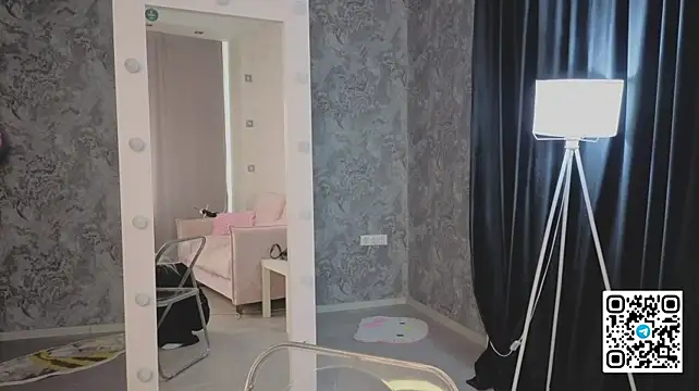 Anellyball stripchat live cam model