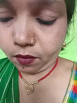 Rashili_jaan stripchat live cam model
