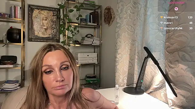mistylume stripchat live cam model
