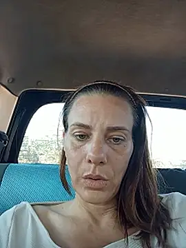 Zingara83 stripchat live cam model