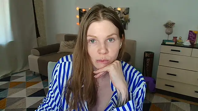 ReginaSparkle stripchat live cam model