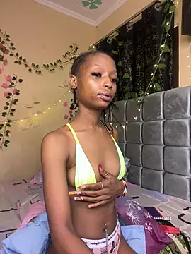 YourWetDream02 stripchat live cam model