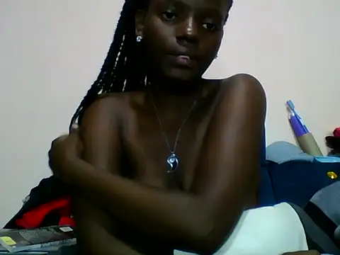 Favor-luxe stripchat live cam model