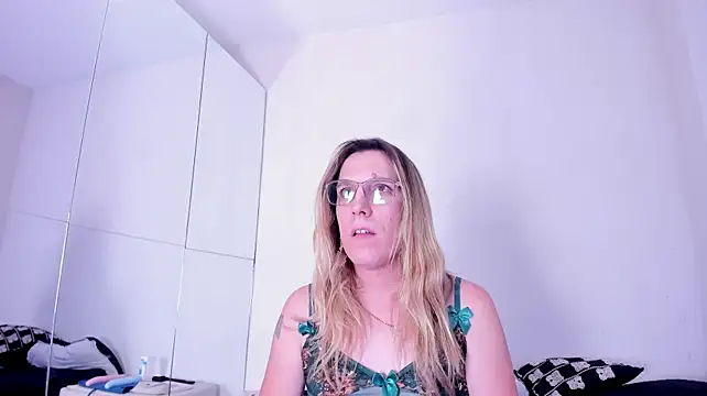 Aria_Flame stripchat live cam model