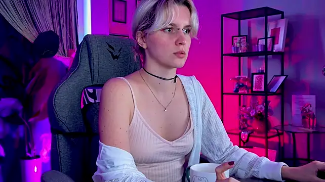 BethanyCloud stripchat live cam model