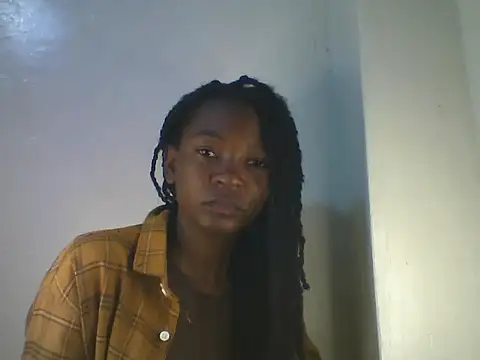cutebrownny stripchat live cam model