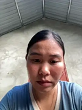 karanude stripchat live cam model