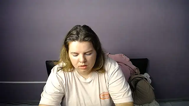 so_shy stripchat live cam model