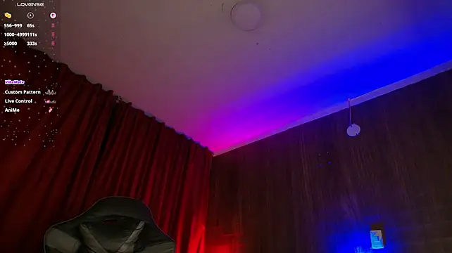 tyler_jones_ stripchat live cam model
